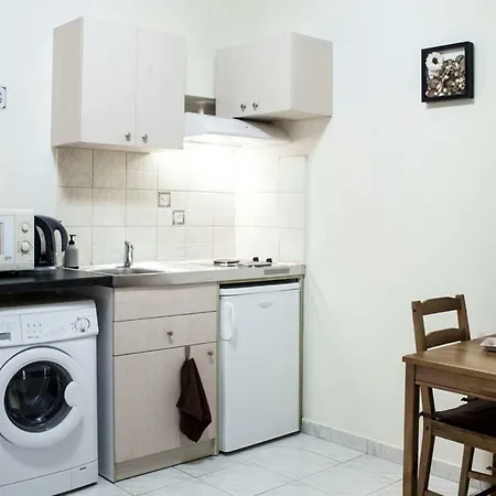 Central Studio Flats * Thessaloniki